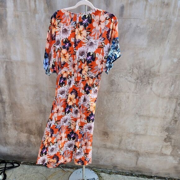 Johnny was Kade tie front kimono sleeve floral dress - Picture 3 of 9